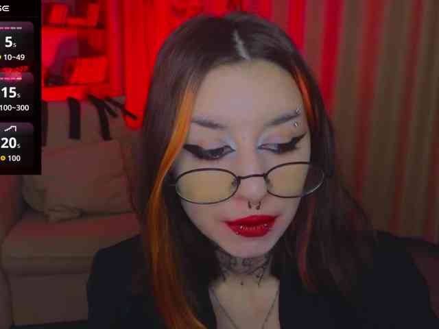 MistressMarcelline webcam