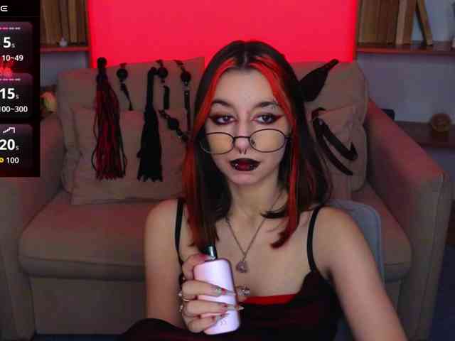 MistressMarcelline webcam