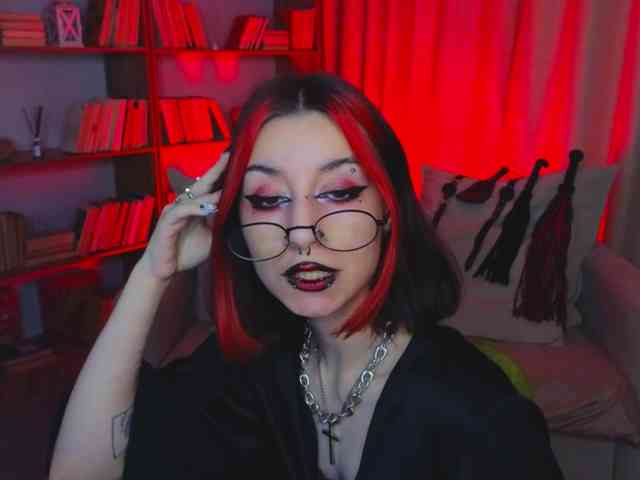 MistressMarcelline webcam