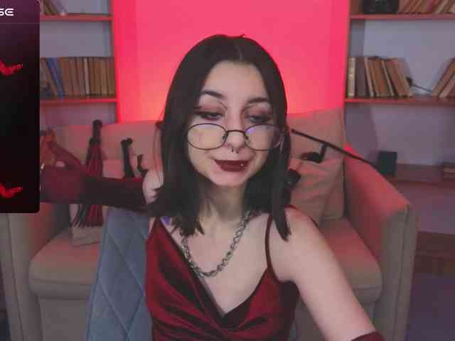 MistressMarcelline webcam