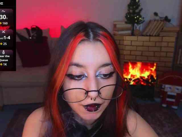 MistressMarcelline webcam
