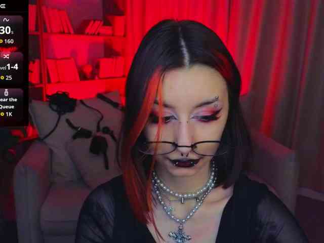 MistressMarcelline webcam