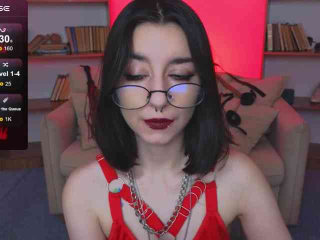 MistressMarcelline webcam