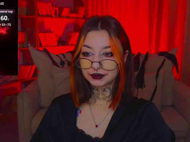 MistressMarcelline webcam