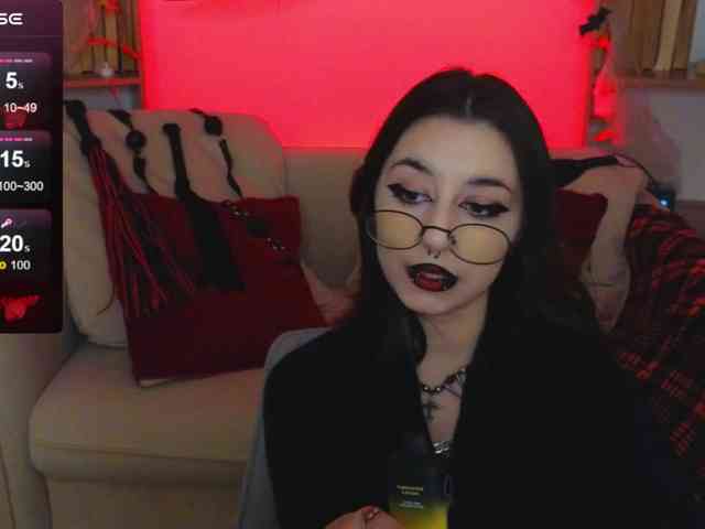 MistressMarcelline webcam