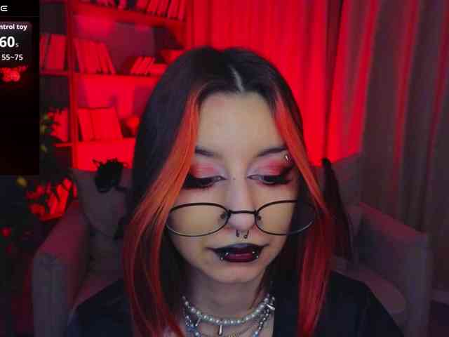 MistressMarcelline webcam