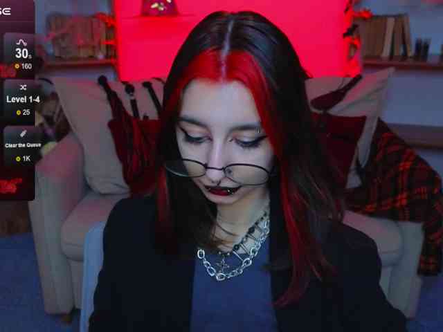 MistressMarcelline webcam