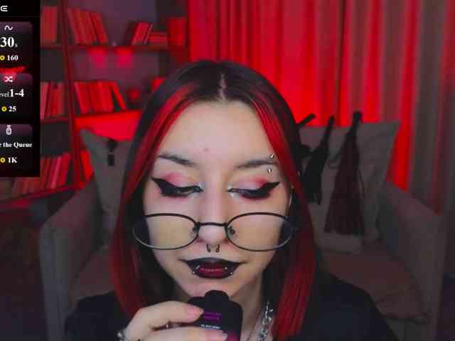 MistressMarcelline webcam