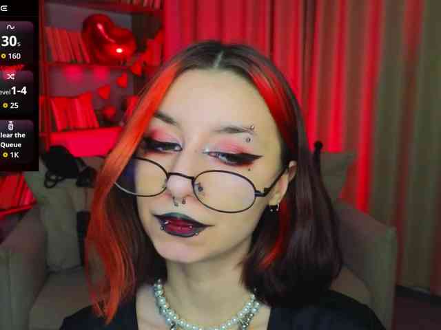 MistressMarcelline webcam