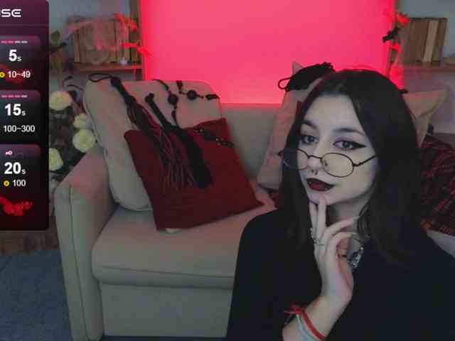 MistressMarcelline webcam