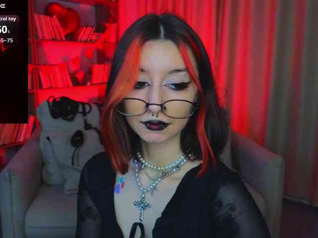 MistressMarcelline webcam