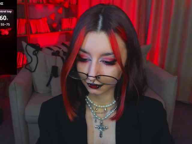 MistressMarcelline webcam