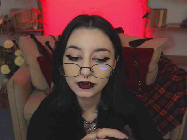 MistressMarcelline webcam