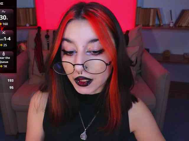 MistressMarcelline webcam