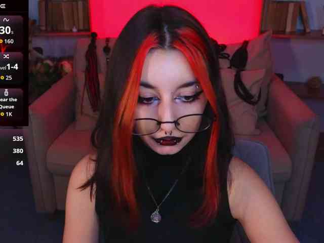 MistressMarcelline webcam