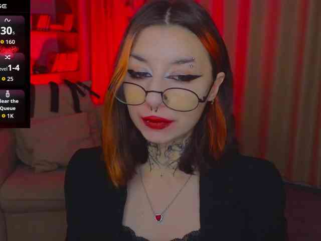 MistressMarcelline webcam