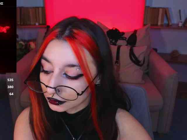 MistressMarcelline webcam