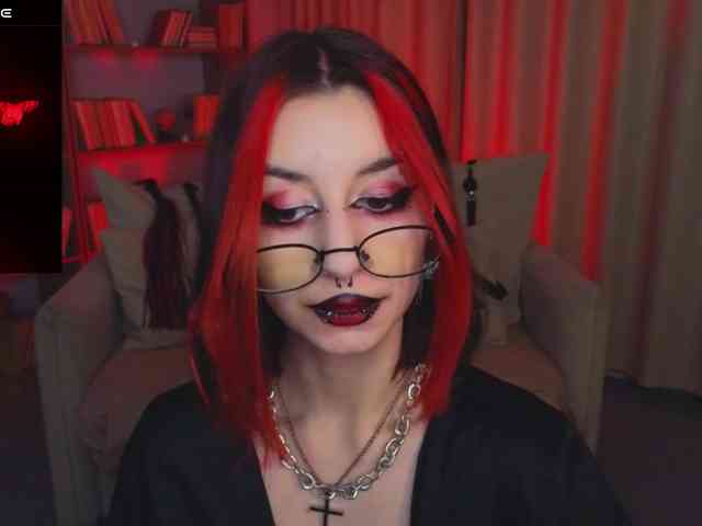 MistressMarcelline webcam