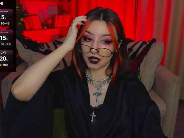 MistressMarcelline webcam