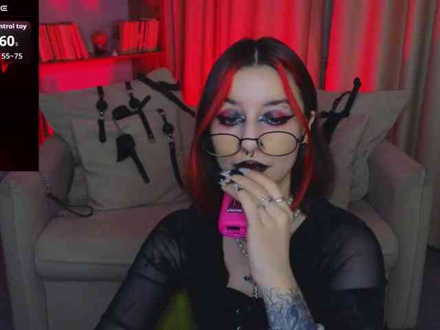 MistressMarcelline webcam