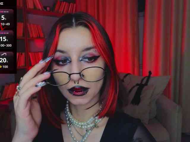 MistressMarcelline webcam