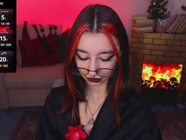 MistressMarcelline webcam