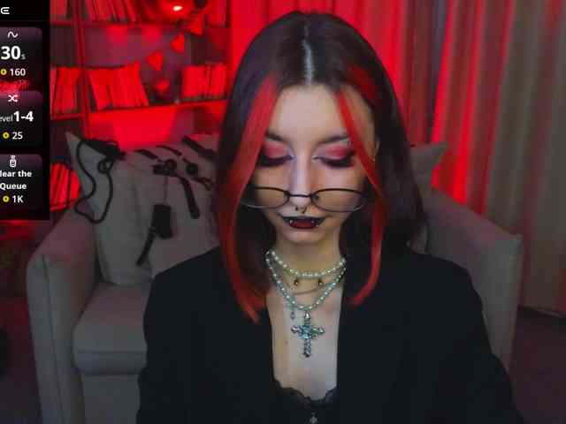 MistressMarcelline webcam