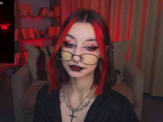 MistressMarcelline webcam