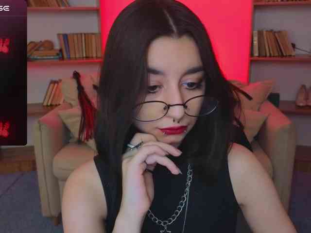 MistressMarcelline webcam