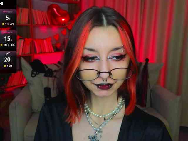 MistressMarcelline webcam