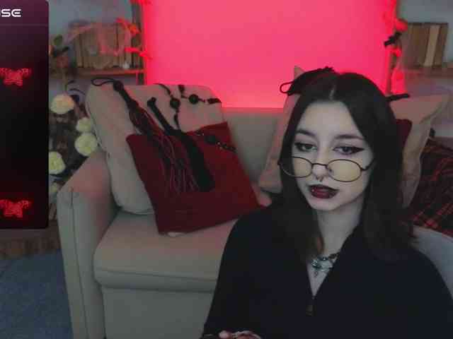 MistressMarcelline webcam