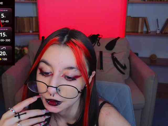 MistressMarcelline webcam