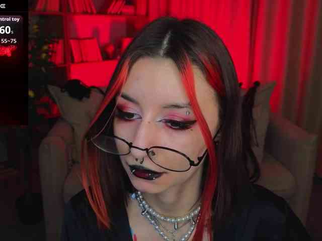 MistressMarcelline webcam