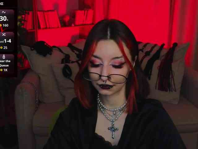 MistressMarcelline webcam