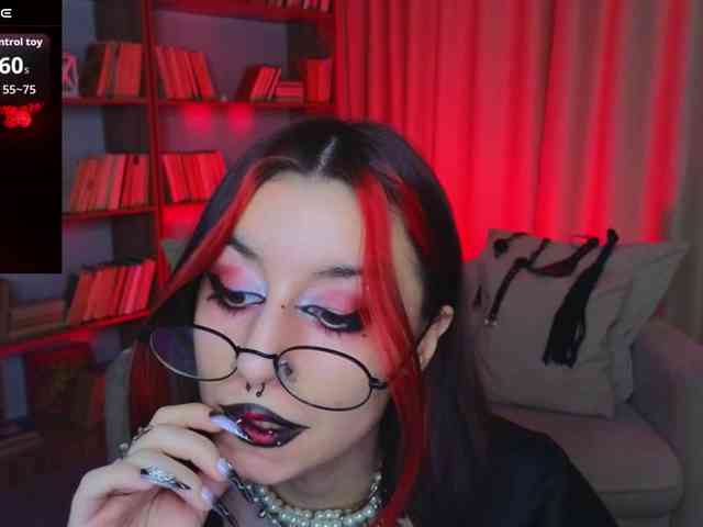 MistressMarcelline webcam