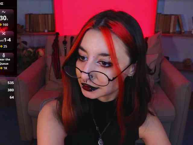 MistressMarcelline webcam