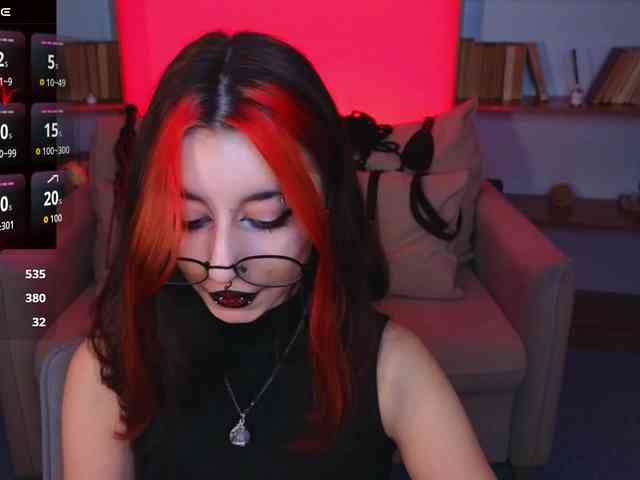 MistressMarcelline webcam