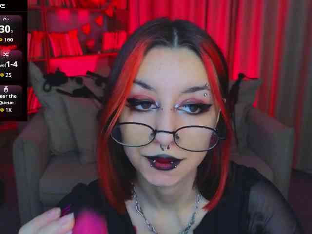 MistressMarcelline webcam