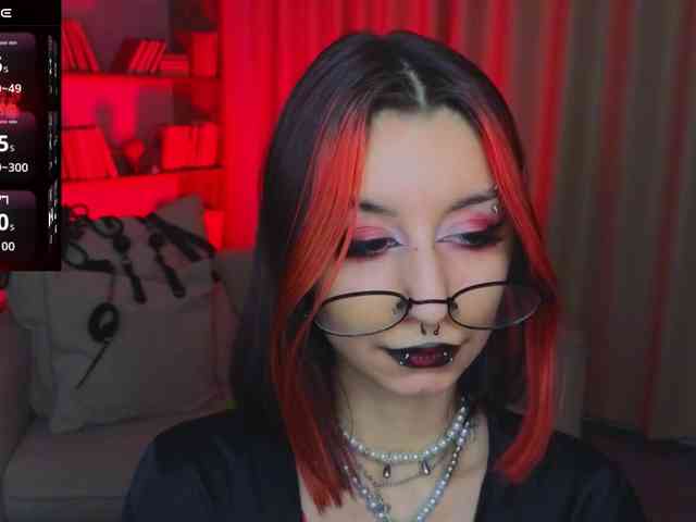 MistressMarcelline webcam