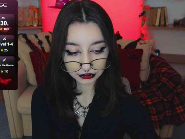 MistressMarcelline webcam