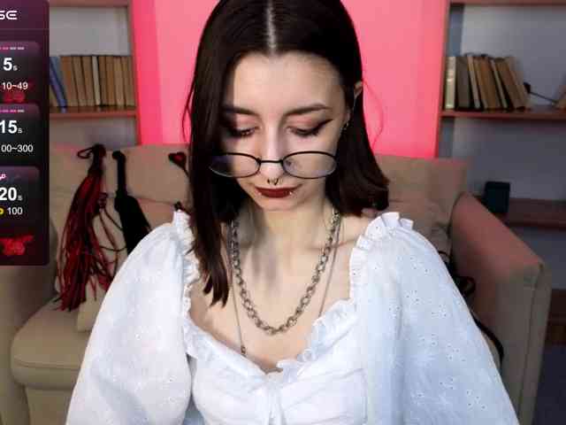 MistressMarcelline webcam