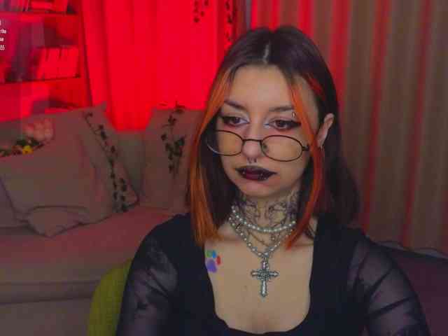 MistressMarcelline webcam