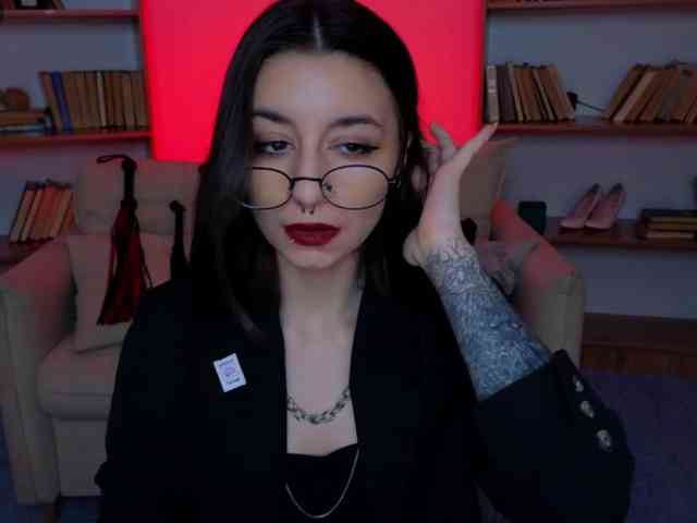 MistressMarcelline webcam