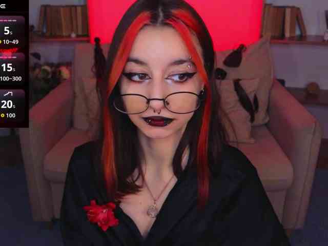 MistressMarcelline webcam