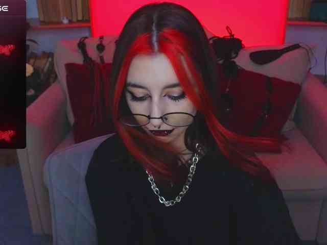 MistressMarcelline webcam