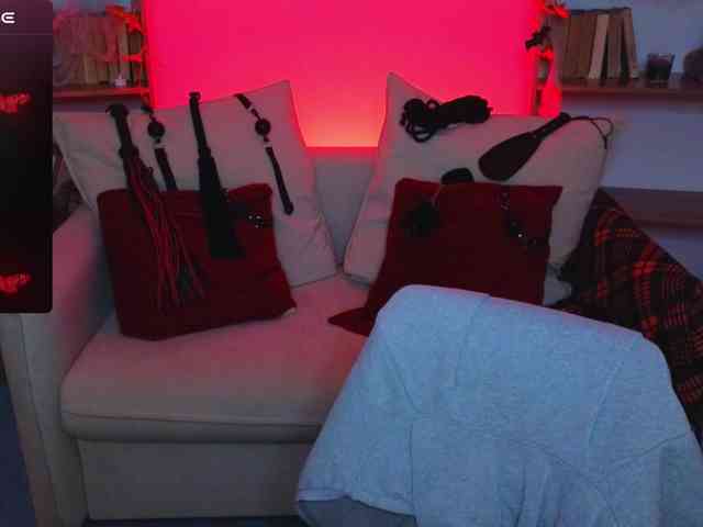 MistressMarcelline webcam