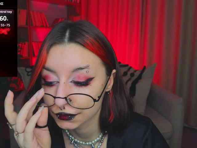 MistressMarcelline webcam