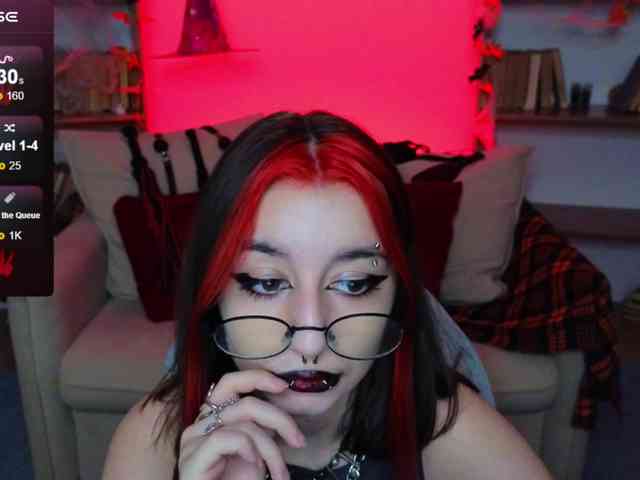 MistressMarcelline webcam