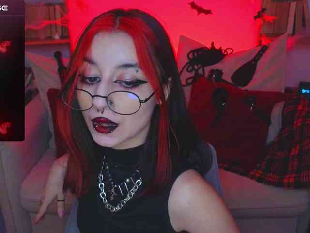 MistressMarcelline webcam