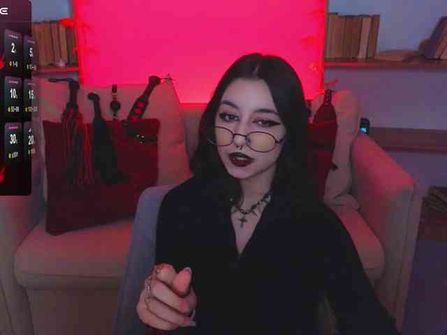 MistressMarcelline webcam